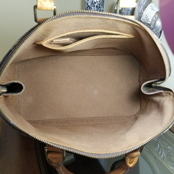 Authentic Louis Vuitton Alma PM - Picture 8 of 8